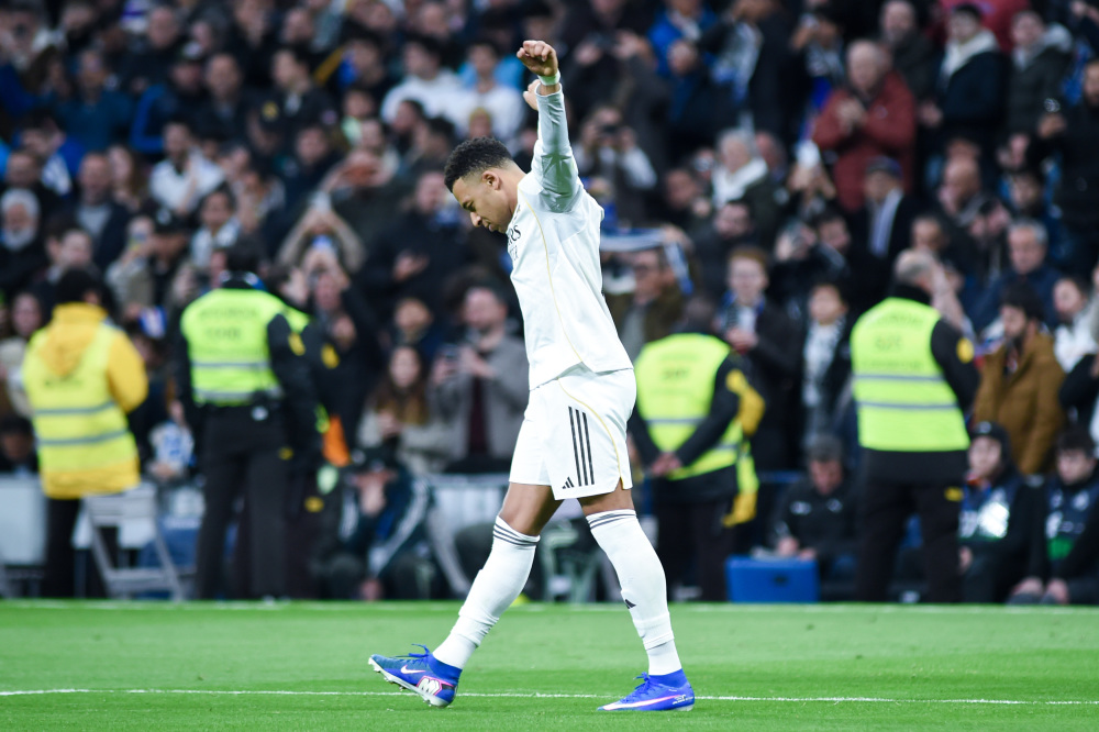 九游-关于转会期皇家马德里迎来里程碑——西甲节点到来；质疑声仍在；训练强度明显提升的信息